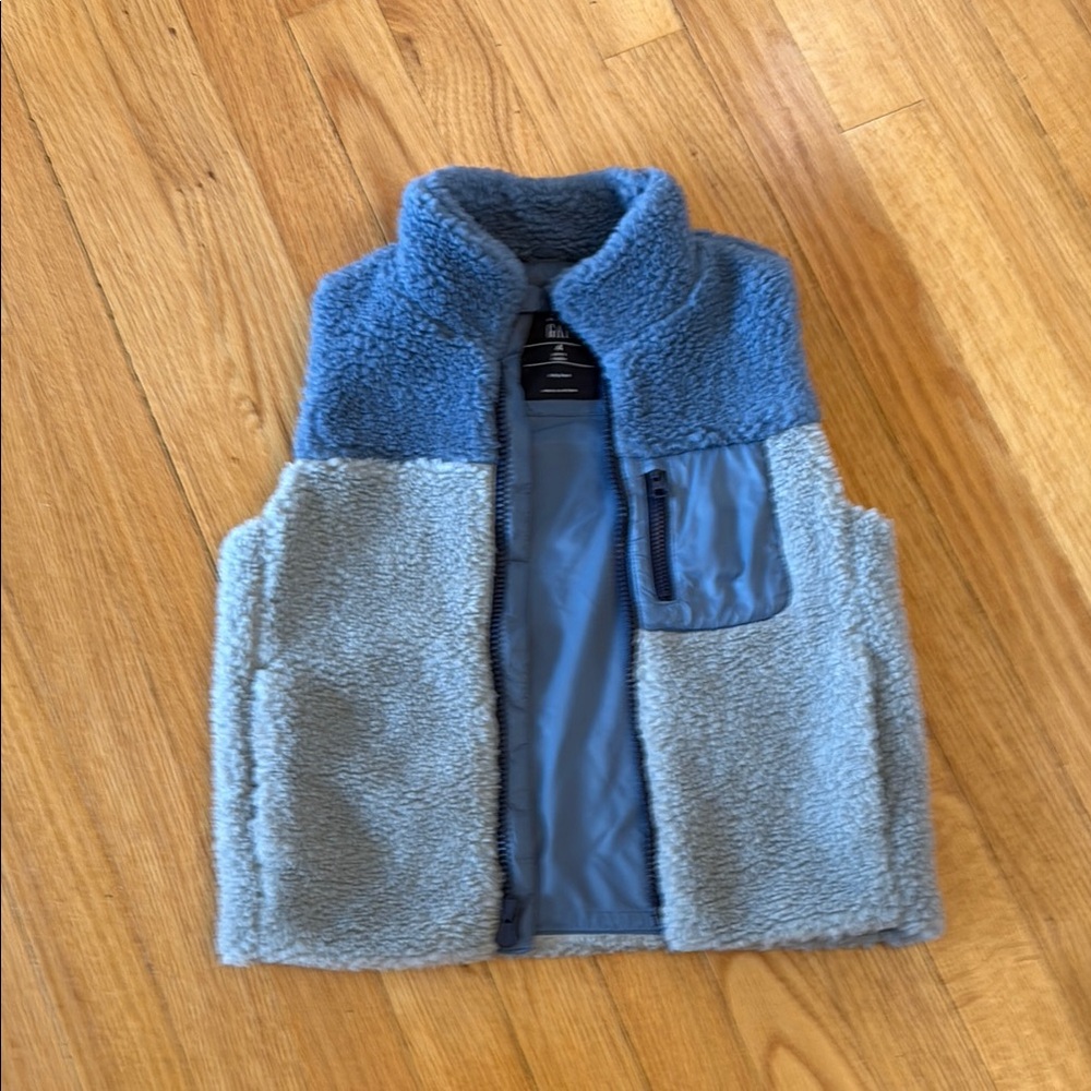 Gap Kids Fleece Vest Size 4t